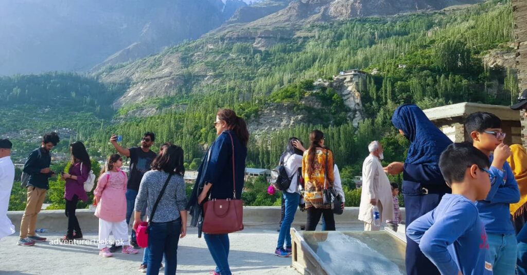 Why Choose Pakistan for Family Tours