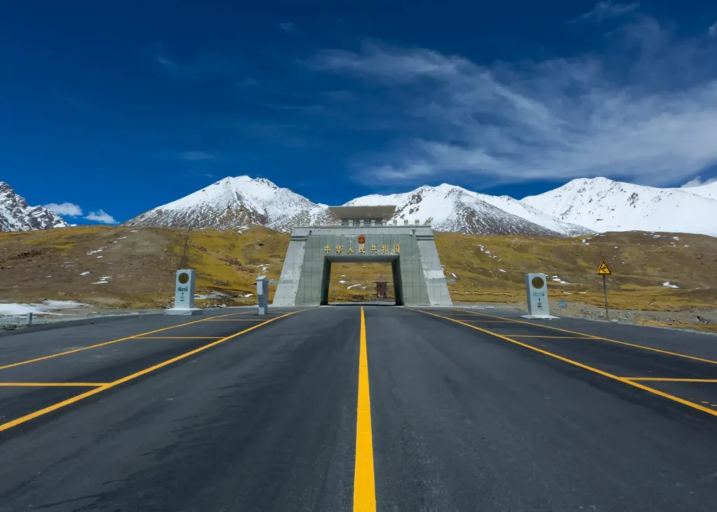 Visiting-Khunjerab-Pass-From-Hunza-Valley