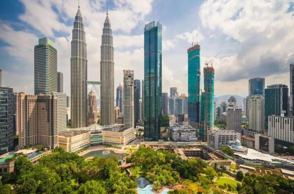 7 Days / 6 Nights Private Trip To Malaysia