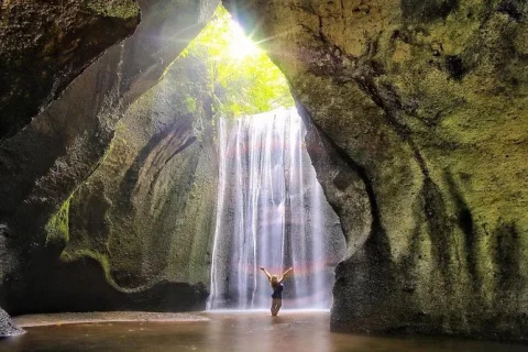 Best of Bali Waterfalls Tibumana, Tukad Cepung and Tegenungan