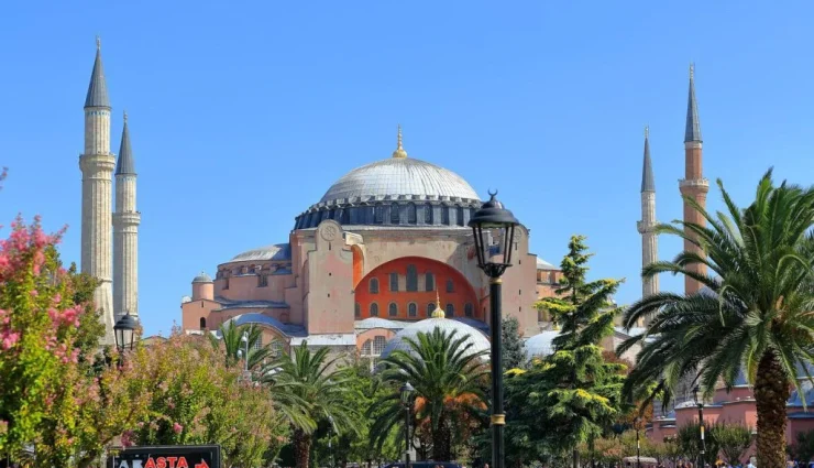 Hagia-Sophia-Turkey.webp